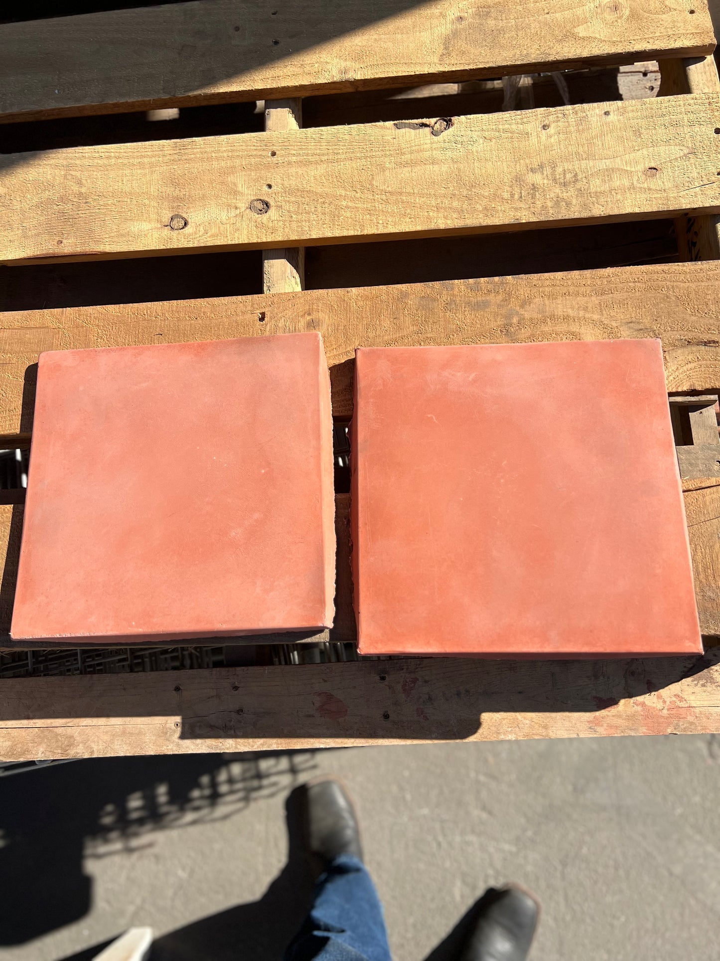 Artillo 12x12 Mission Red 90 sqft