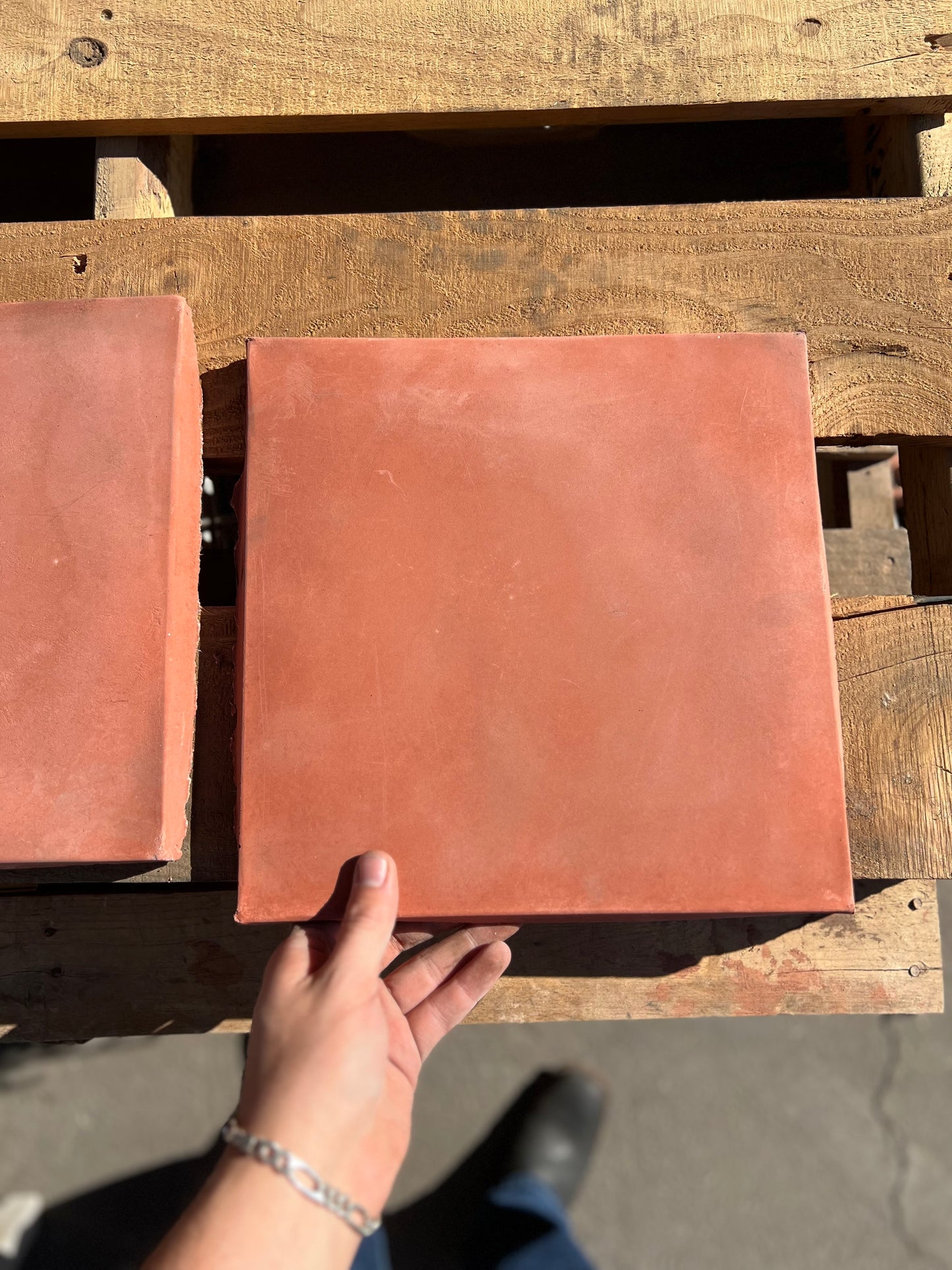 Artillo 12x12 Mission Red 90 sqft