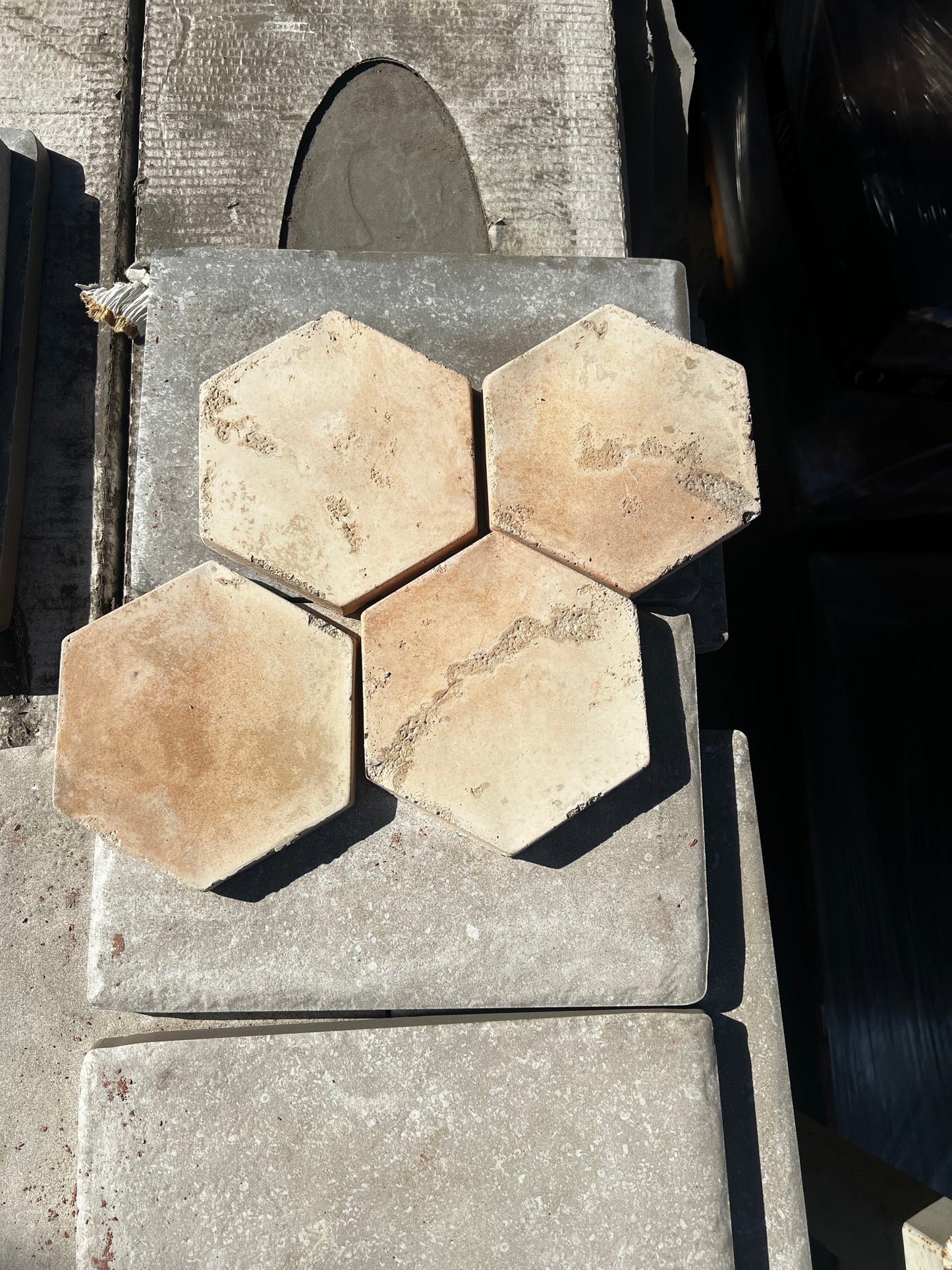 40 SQFT 6x6 Hexagon Limestone Finish