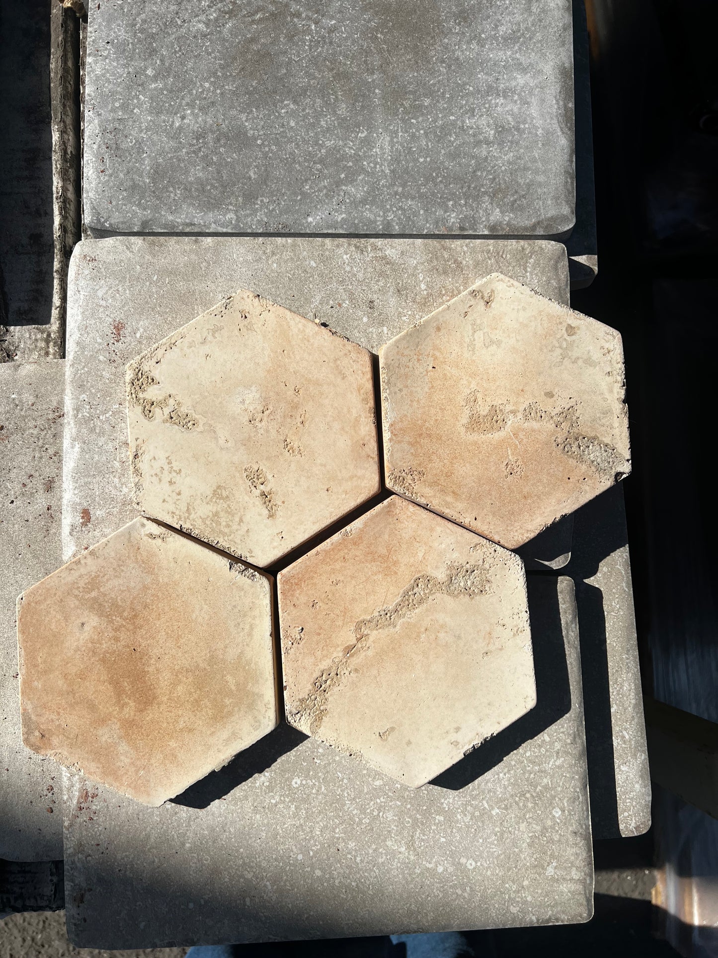 40 SQFT 6x6 Hexagon Limestone Finish